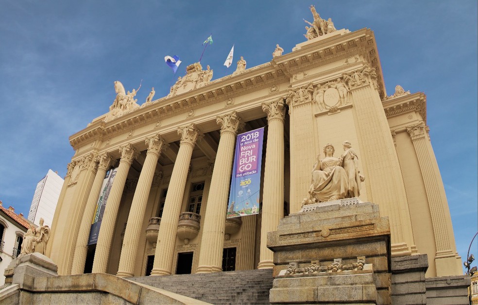 Escolas podem ser obrigadas a abordar história afro-brasileira, indígena, e latino-americana no ensino