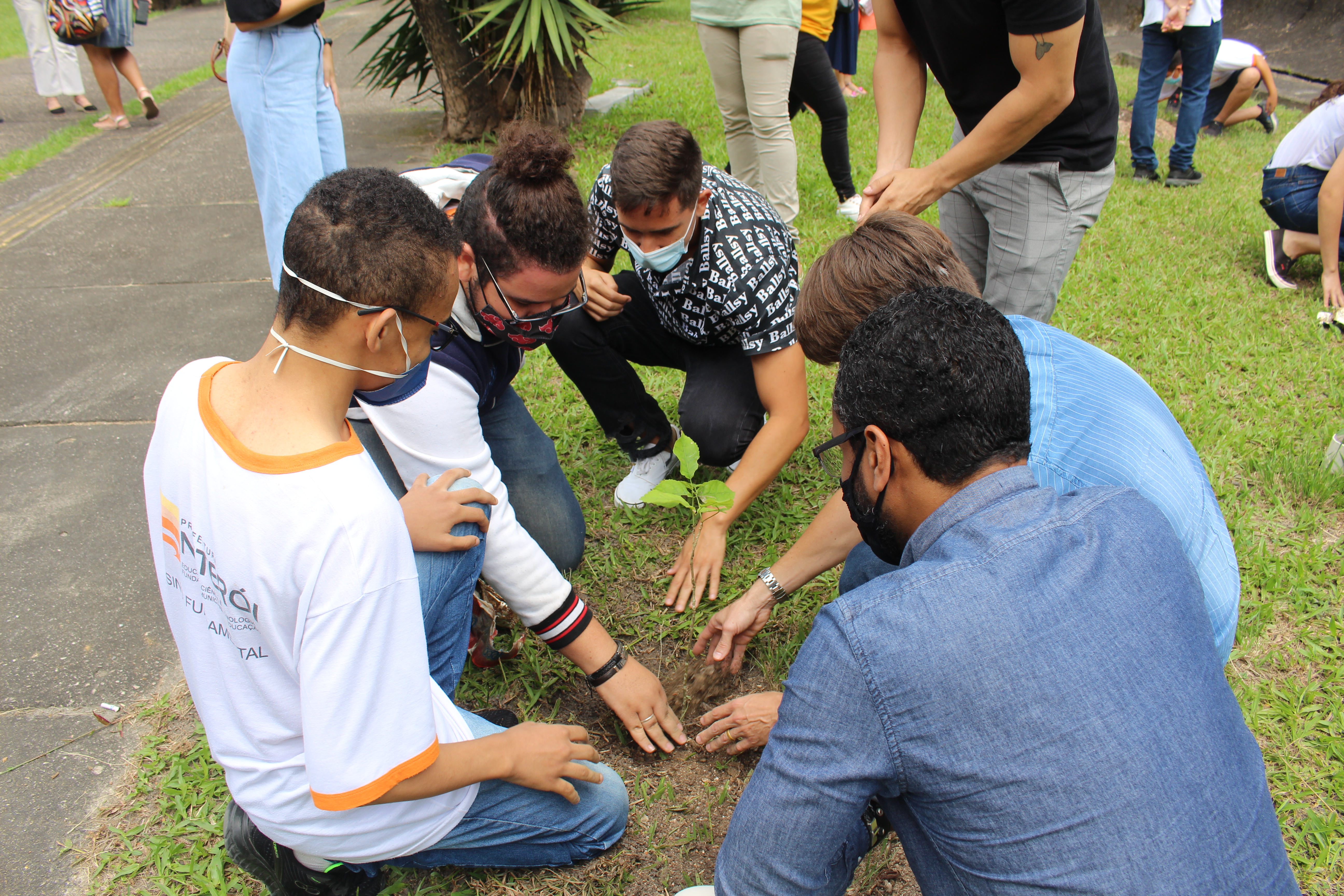 Prefeitura de Niterói forma primeira turma do projeto Escola no Clima