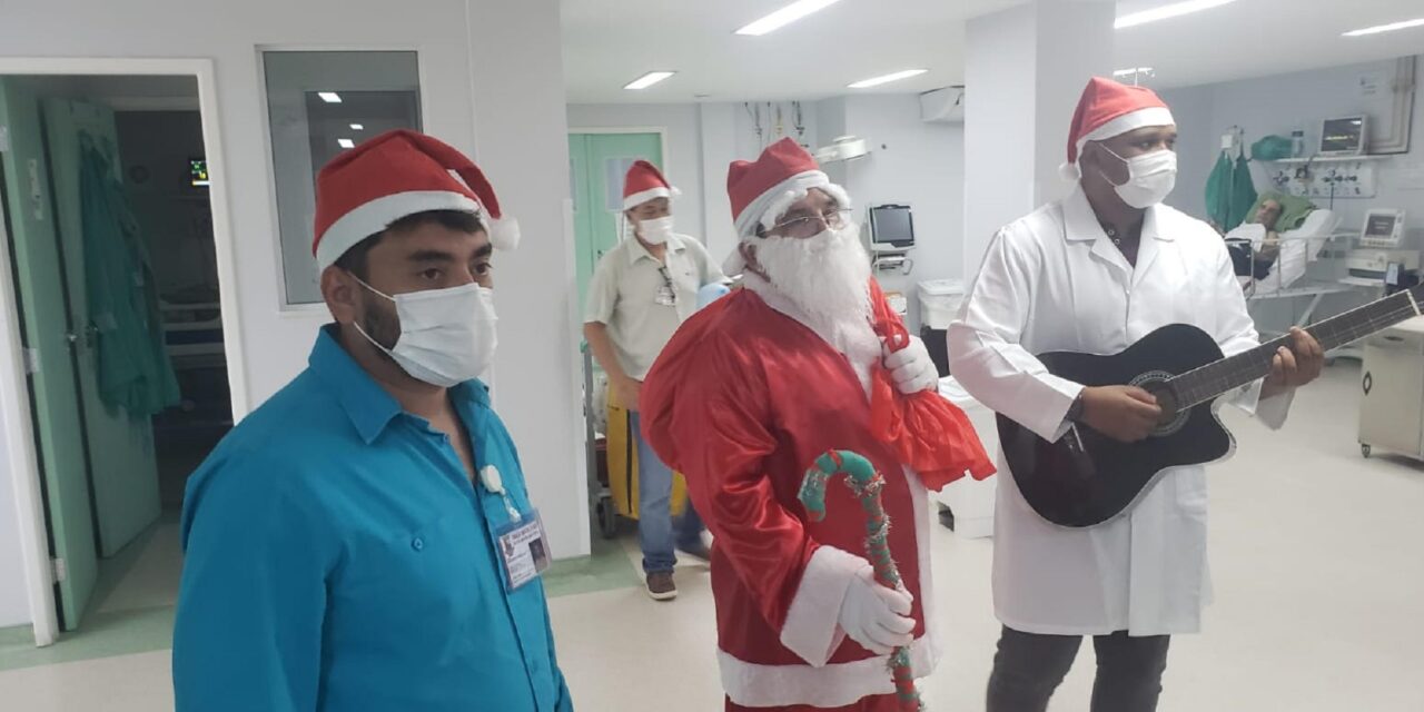 Hospital Carlos Tortelly faz festa de Natal para pacientes internados