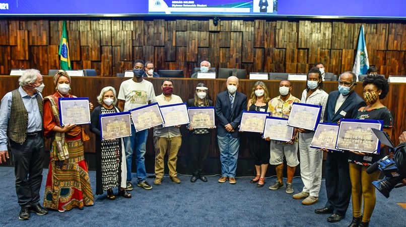 Comissão da Alerj entrega Prêmio Heloneida Studart a expoentes da Cultura do RJ