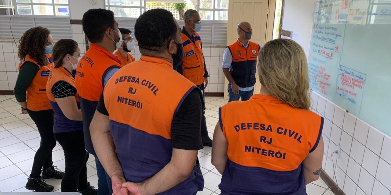 Especialistas em encostas de Niterói estão em Ilhéus para ajudar equipes na tragédia das chuva