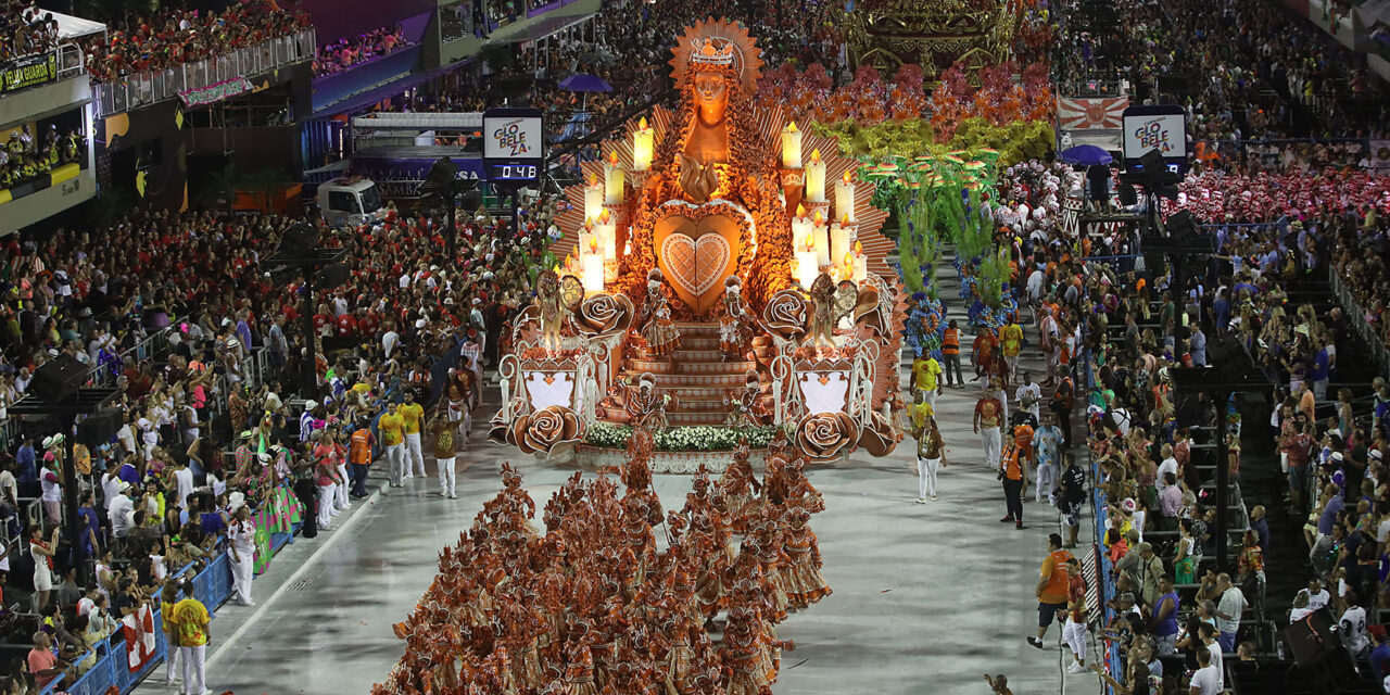 Desfile das escolas de samba do Rio transferido para abril