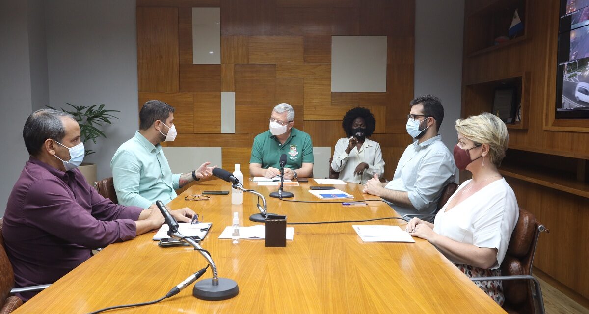 Câmara Municipal aprova e prefeito sanciona ampliação do Programa Moeda Social Arariboia