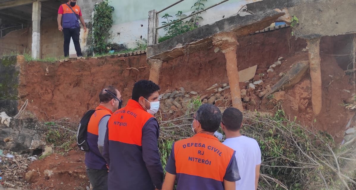 Prefeitura de Niterói ajuda Petrópolis na tragédia das enchentes