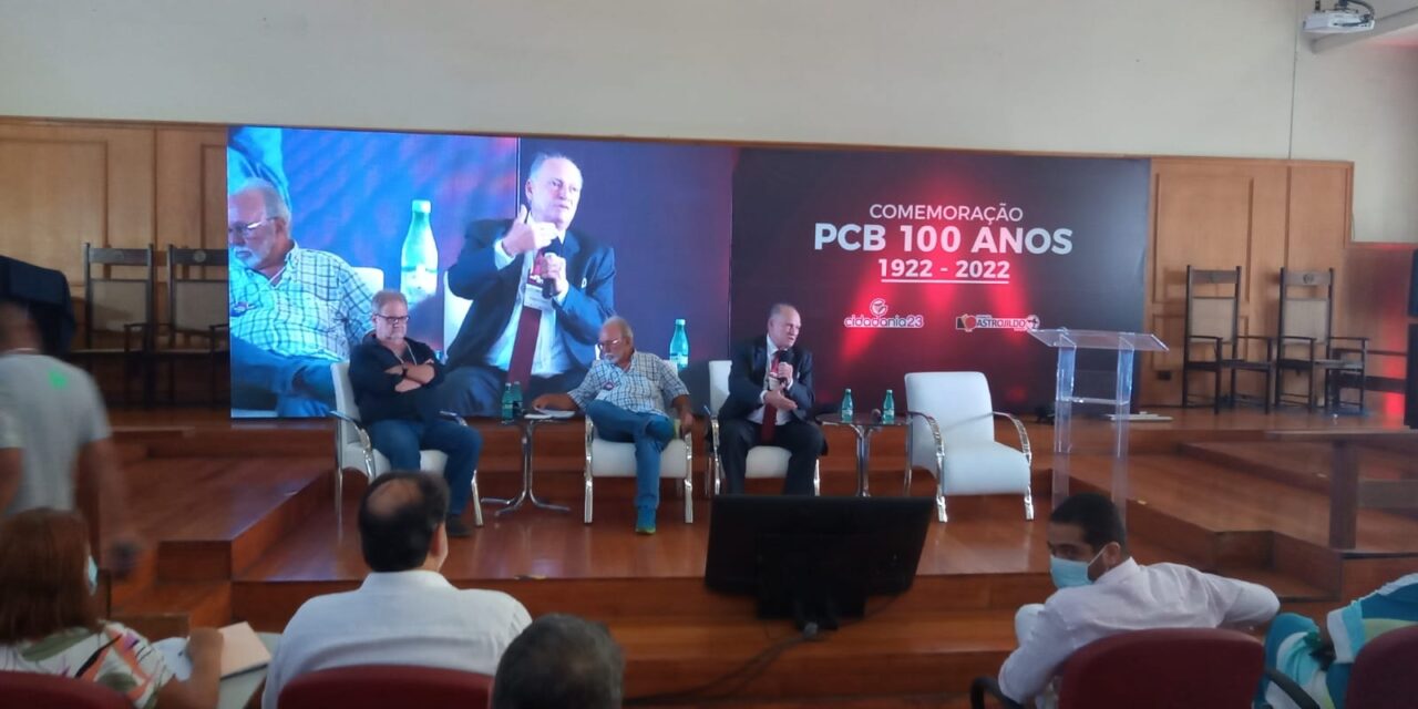 PCB comemora 100 anos na faculdade de Direito da UFF