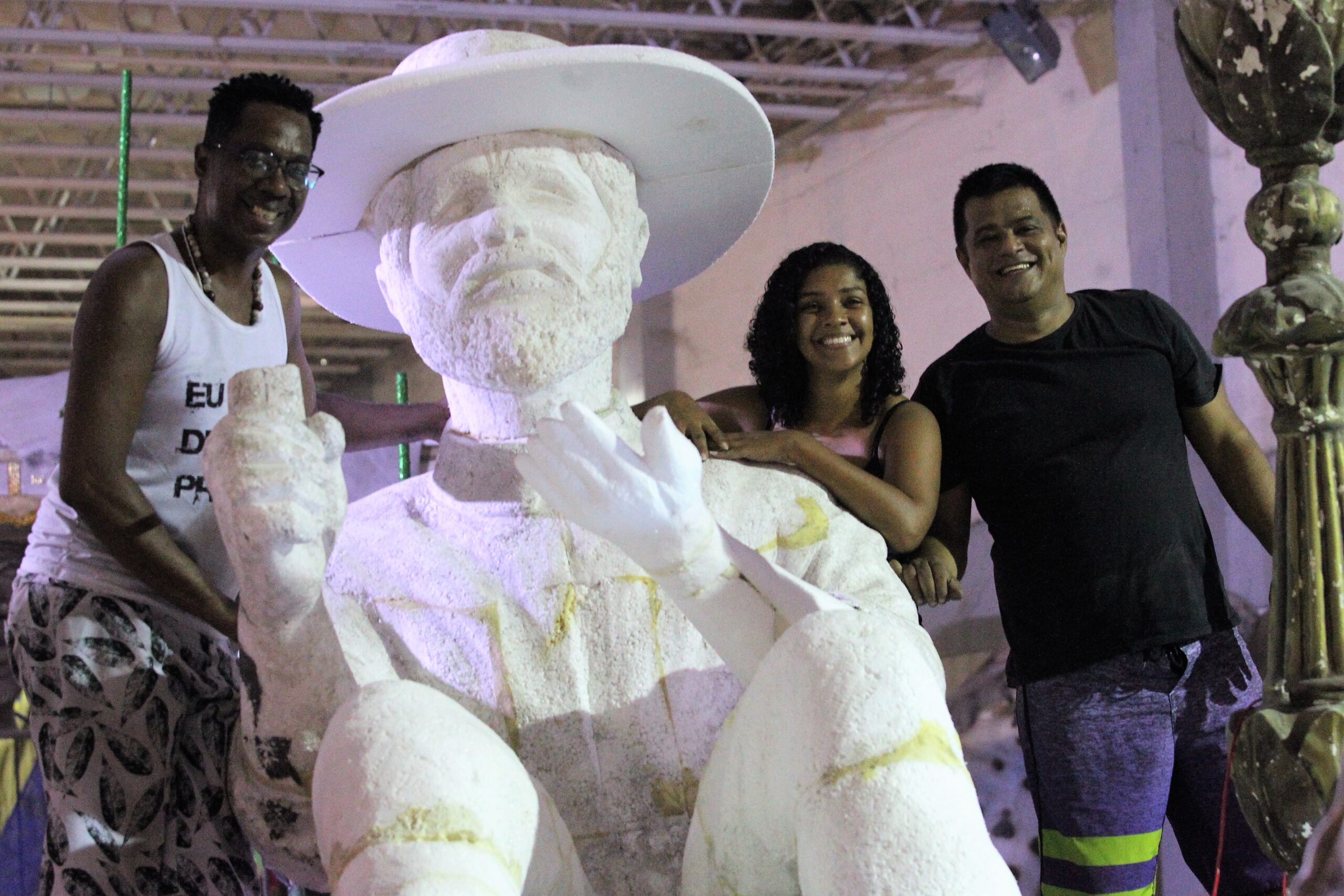 Niterói se prepara para receber o brilho das escolas de samba no Caminho  Niemeyer