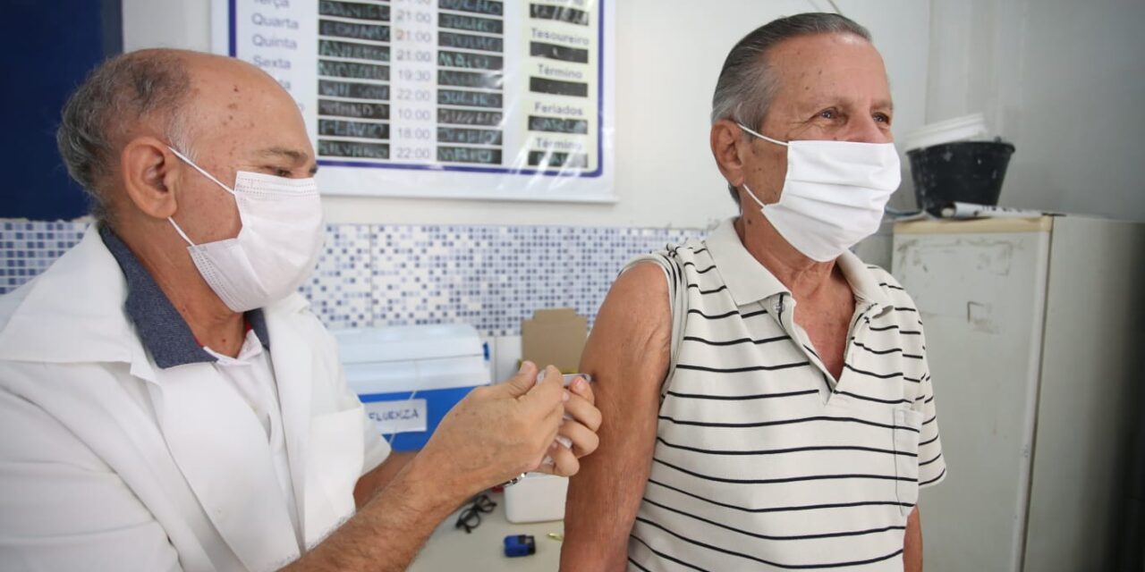 Niterói vacina contra gripe idosos com 70 anos ou mais