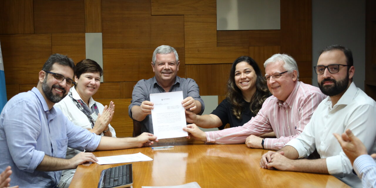 Prefeitura assina convênio para desenvolvimento do Programa Niterói Vencendo o Câncer