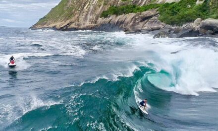 Itacoatiara Big Wave 2022 em alerta de sinal verde para sua primeira competição de tow-in