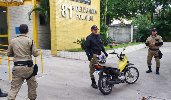 Guardas Municipais apreendem moto com placa clonada na Região Oceânica