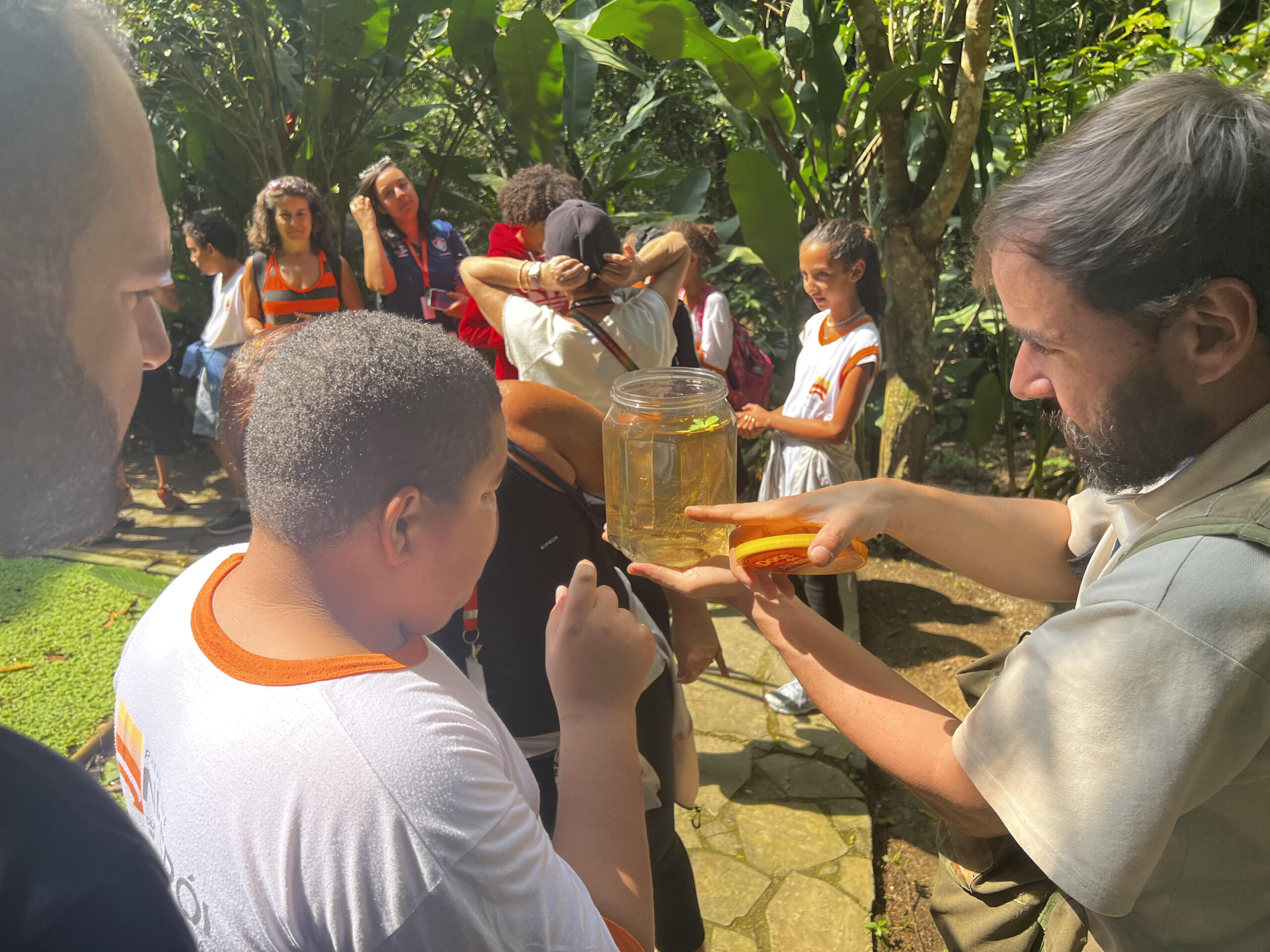 Prefeitura de Niterói promove passeio com alunos de escola municipal