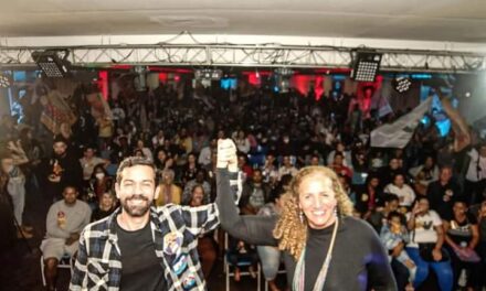 Leonardo Giordano, candidato a deputado estadual, lota o Canto do Rio