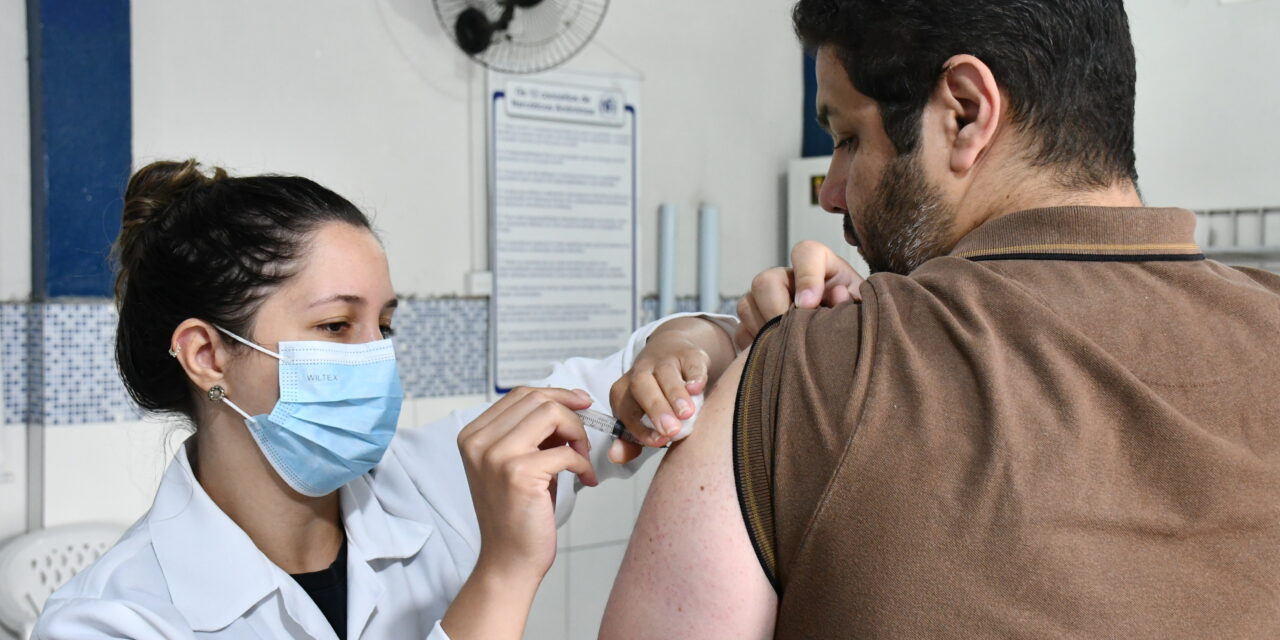 Niterói inicia aplicação da quinta dose da vacina contra a Covid-19