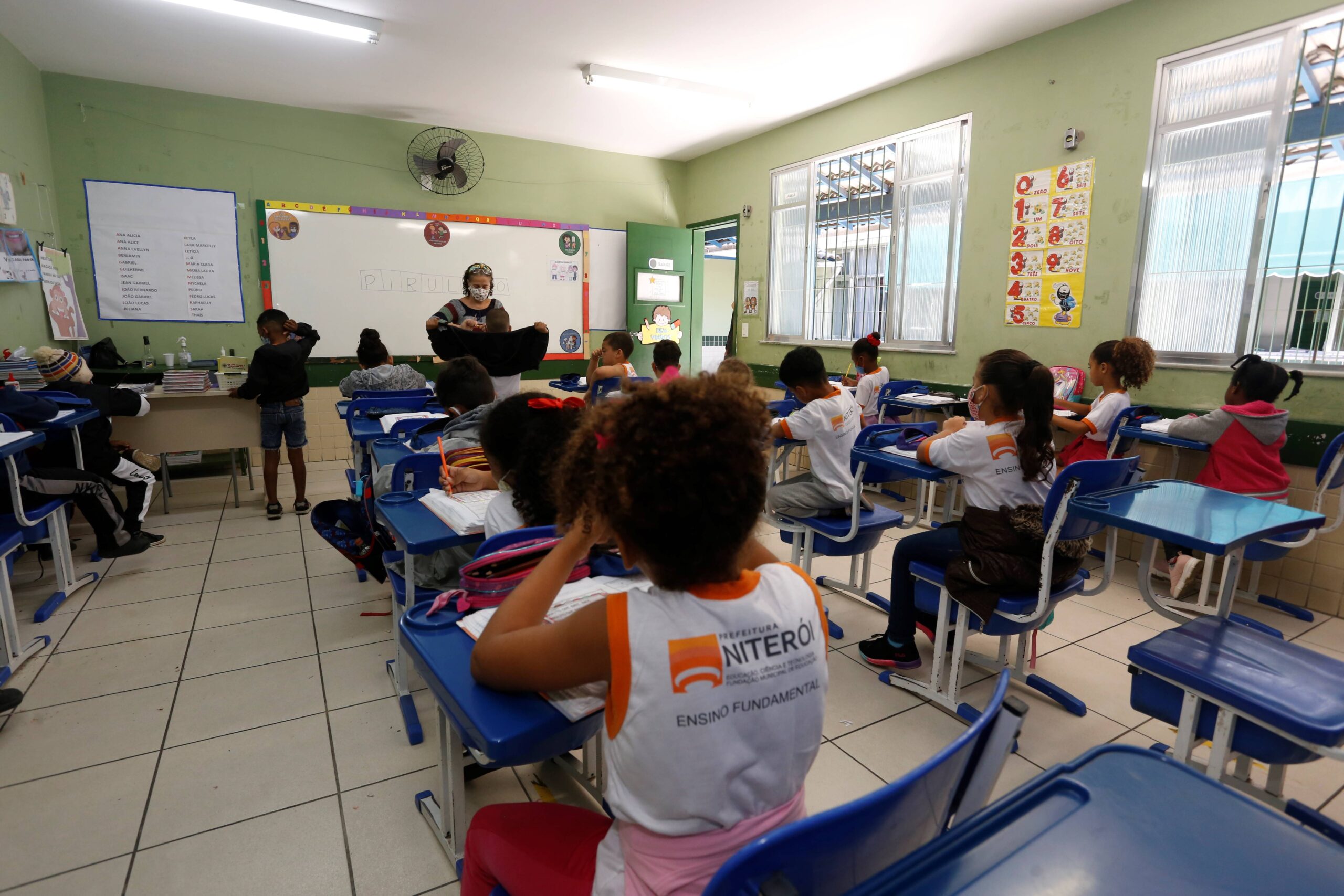 Pré-matrícula para novos alunos da rede municipal de Niterói começa dia 18