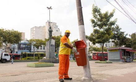 Companhia de Limpeza de Niterói intensifica a instalação de papeleiras para a chegada do Carnaval