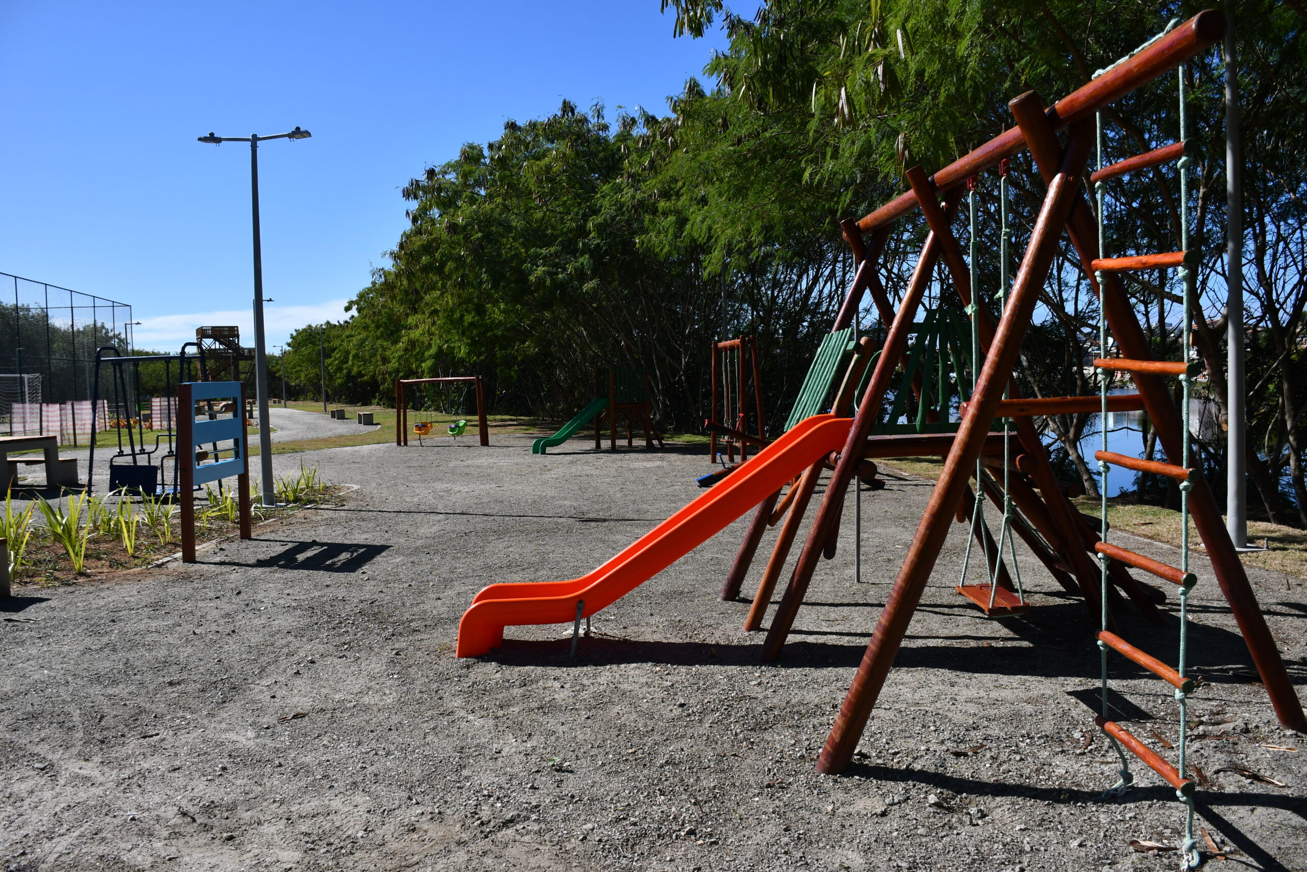 Niterói inaugura Centro de Esporte e Lazer na Ilha do Tibau