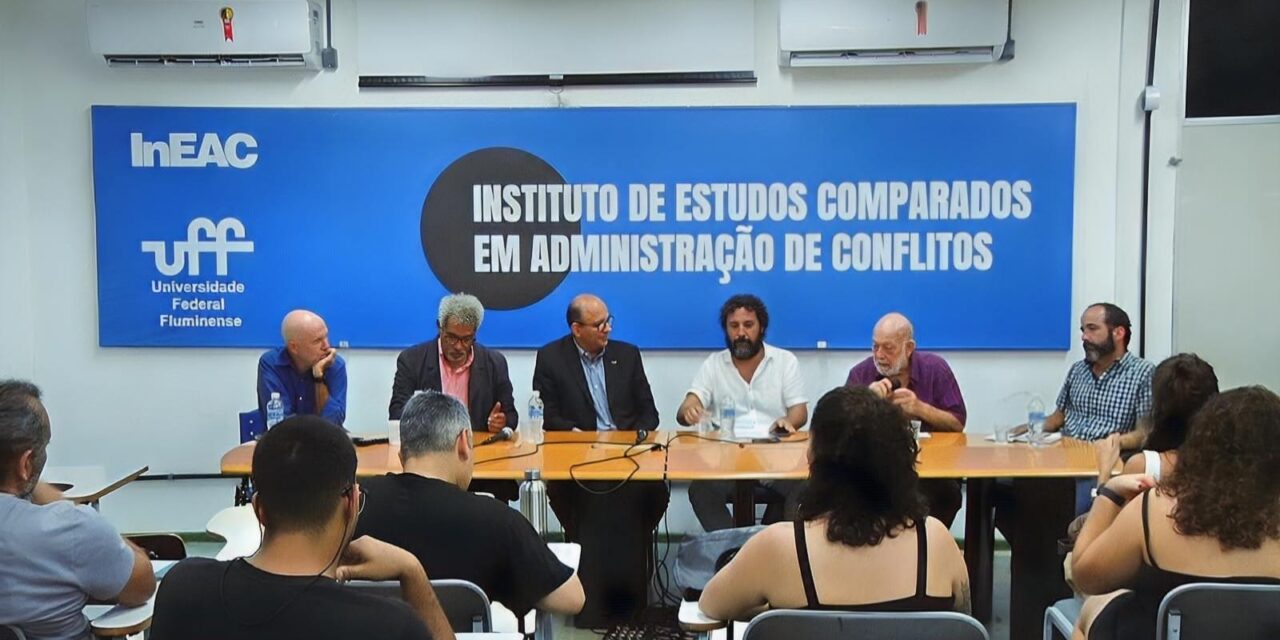 Seminário Internacional debate reconstrução de políticas públicas