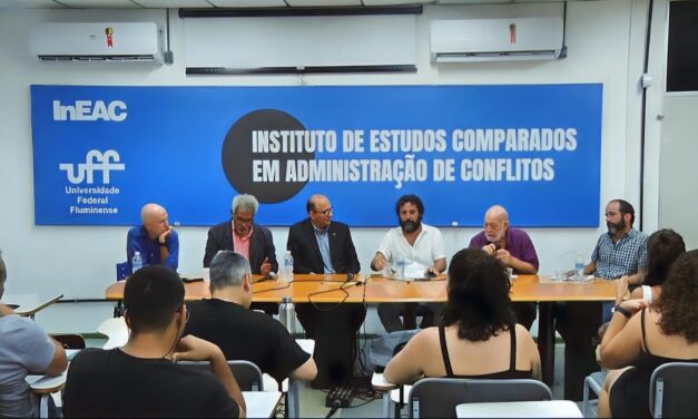 Seminário Internacional debate reconstrução de políticas públicas