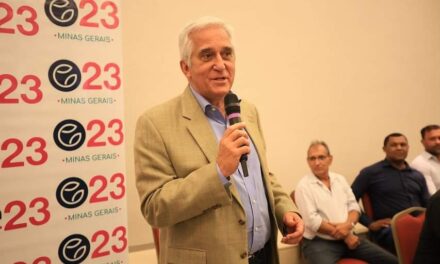 Comte volta a assumir como deputado