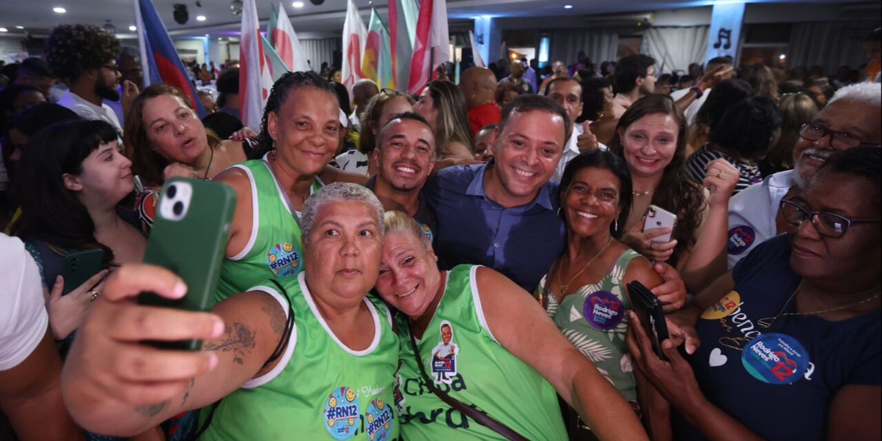 RODRIGO NEVES RECEBE APOIO DE LIDERANÇAS COMUNITÁRIAS DE NITERÓI