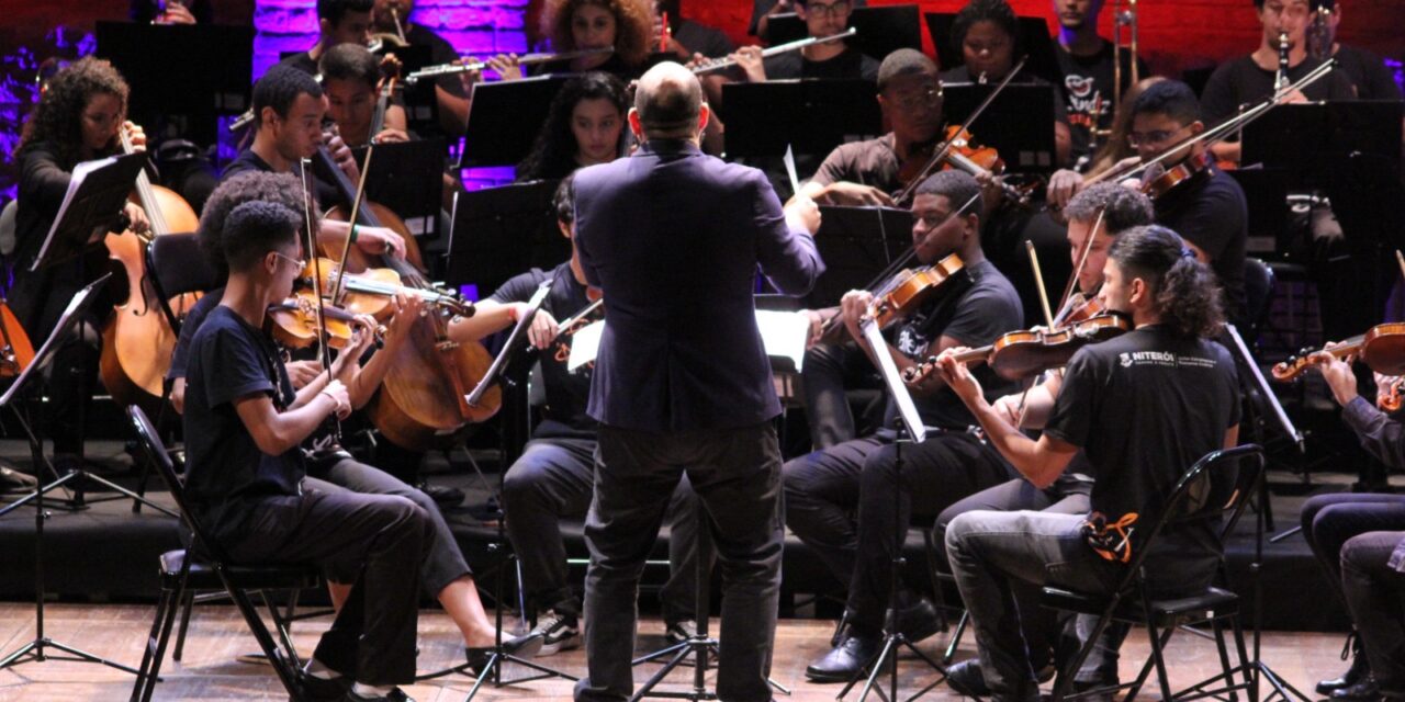 Programa Aprendiz faz homenagem a Paulinho da Viola em espetáculo musical