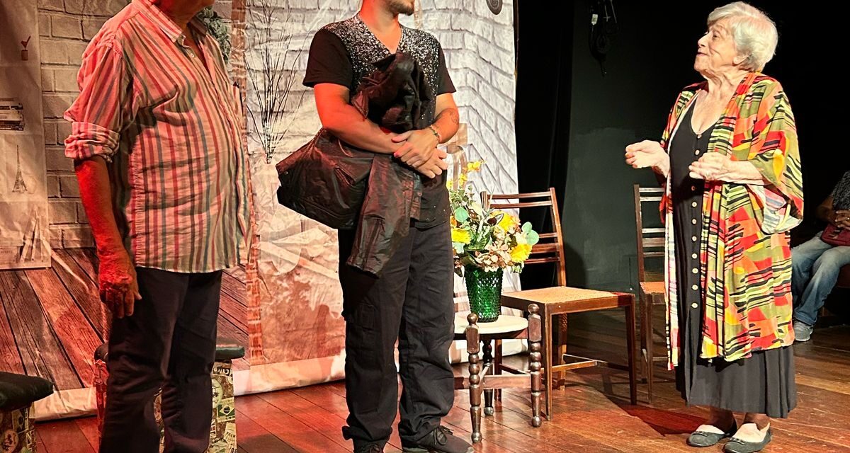 Peça que aborda o etarismo e a sexualidade na Terceira Idade estréia em Niterói