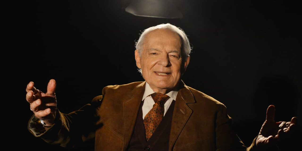 Othon Bastos celebra vida e carreira com peça gratuita em Niterói