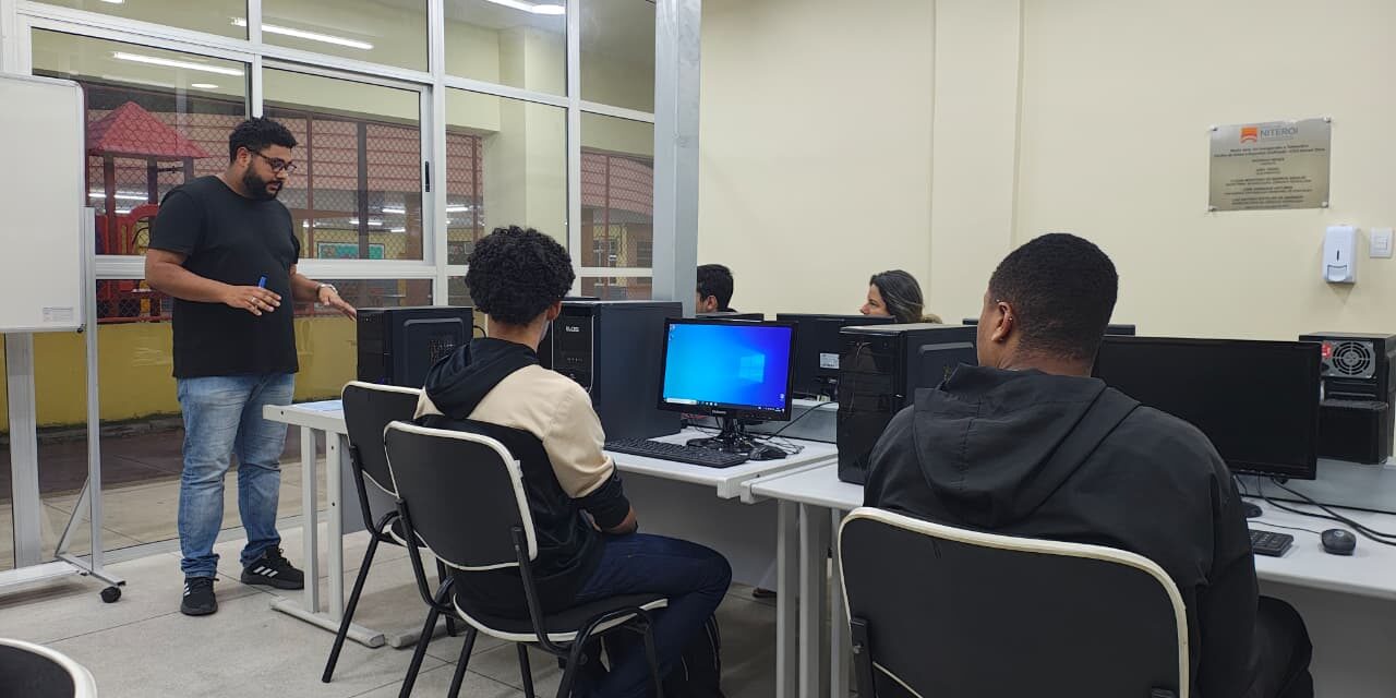 Águas de Niterói abre novas inscrições para curso gratuito de tecnologia