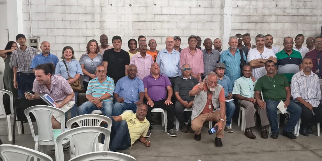 Encontro histórico na Baixada Fluminense reúne cerca de 100 jornalistas
