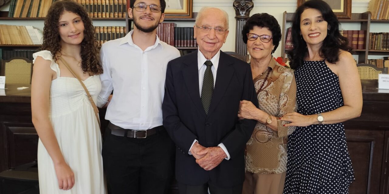 Célio Erthal, consagrado como Intelectual do Ano