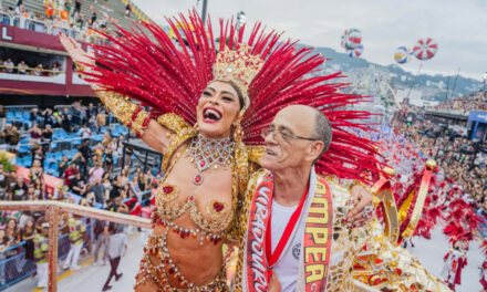 Toda a expectativa para o desfile da campeã, Unidos do Viradouro, em Niterói