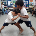 Aulas conquistam crianças com movimento, cultura e arte