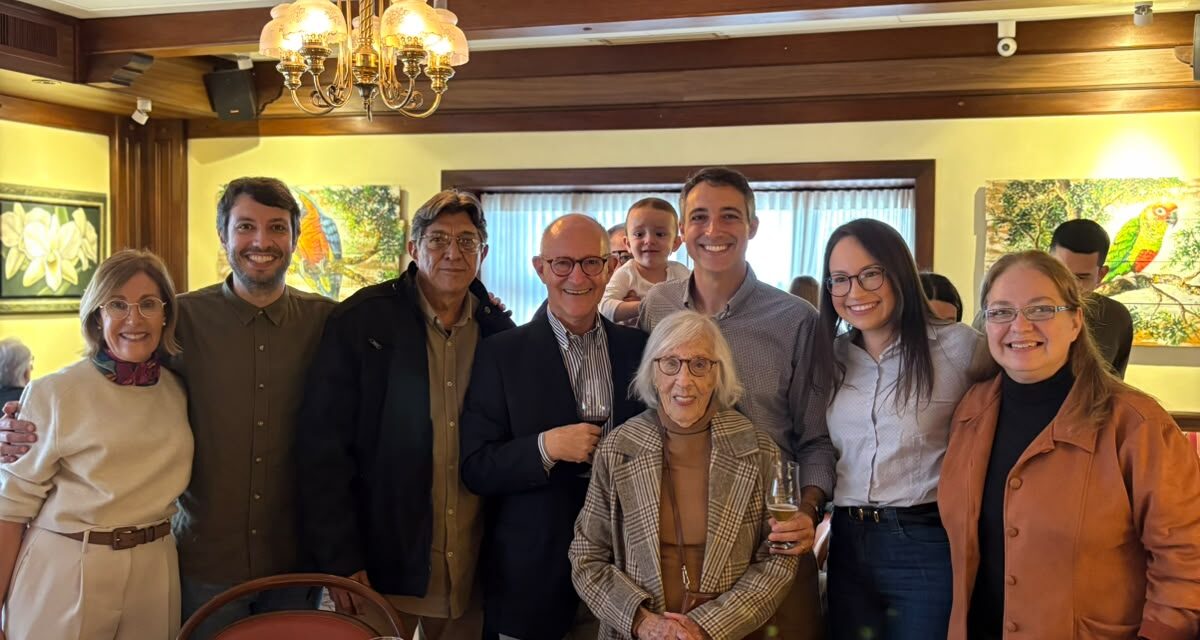 Janina celebra 100 anos de uma vida dedicada à família, à educação e ao conhecimento
