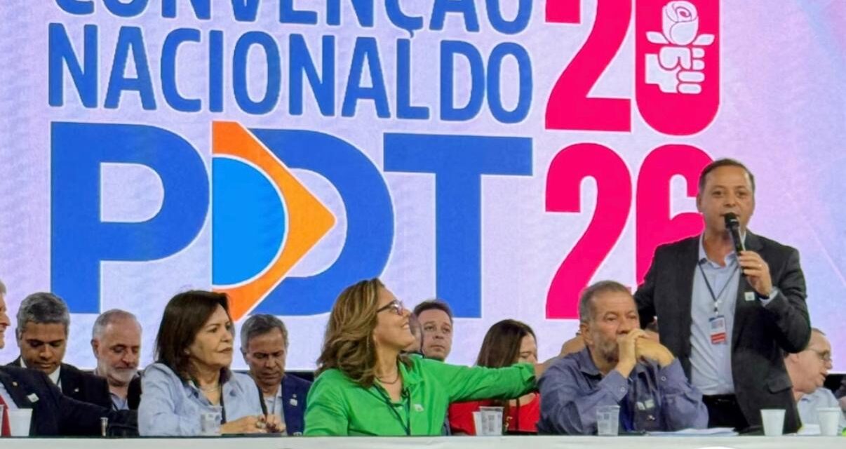 Rodrigo Neves participa da convenção nacional do PDT, que oficializou apoio à candidatura do presidente Lula