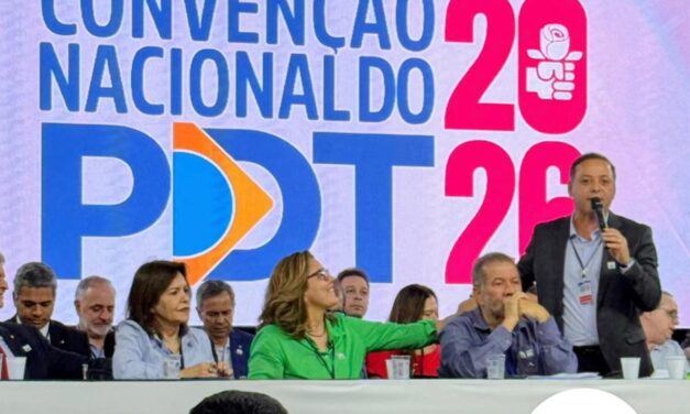 Rodrigo Neves participa da convenção nacional do PDT, que oficializou apoio à candidatura do presidente Lula